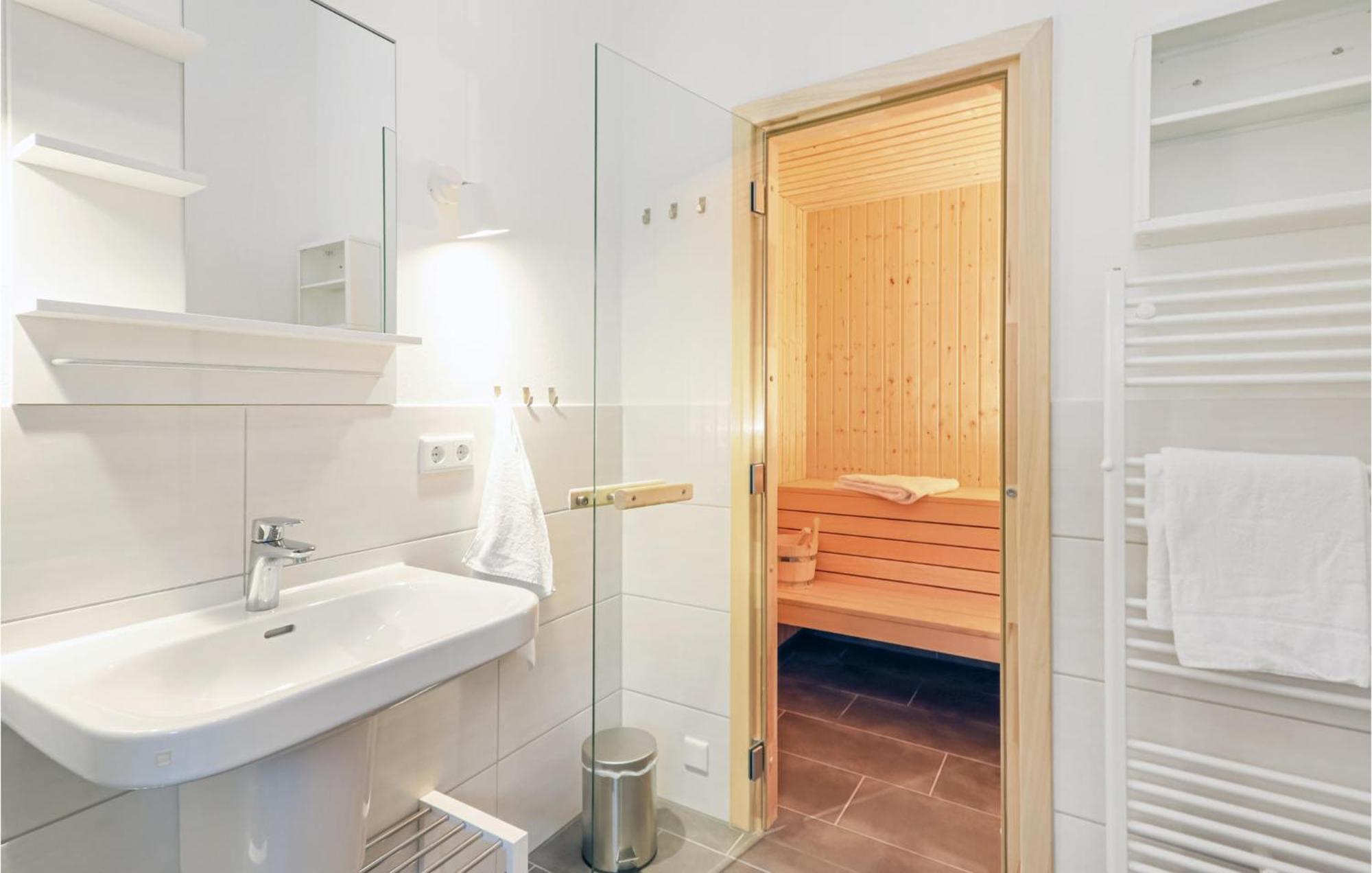 Cozy Home In Krems Ii-Warderbrueck With Wifi Gols Екстериор снимка